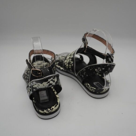 Pour La Victoire Sabina Ankle Strap Flat Sandals, Black/white/silver Size 7. - Picture 4 of 8